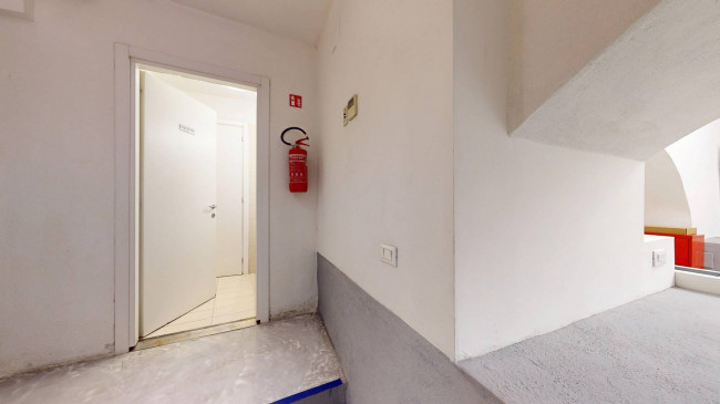 Locale commerciale in vendita