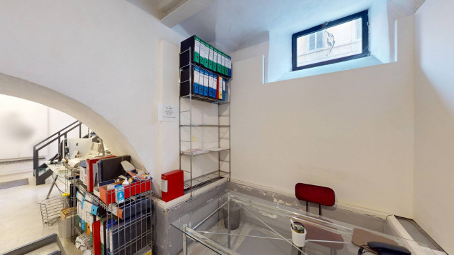 Locale commerciale in vendita