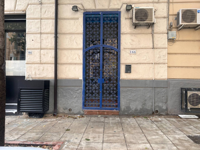 Locale commerciale in vendita