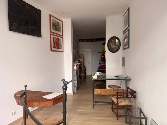 Locale commerciale in affitto