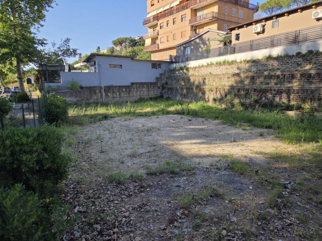 Terreno edificabile in affitto