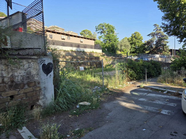 Terreno edificabile in affitto