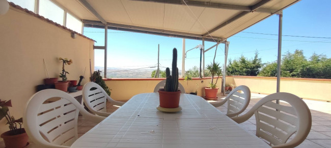 Casa Indipendente in vendita