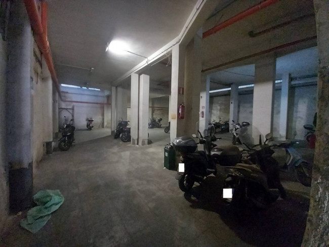 Locale commerciale in vendita