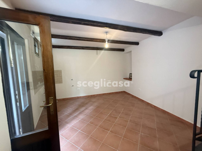 Stabile/Palazzo in vendita