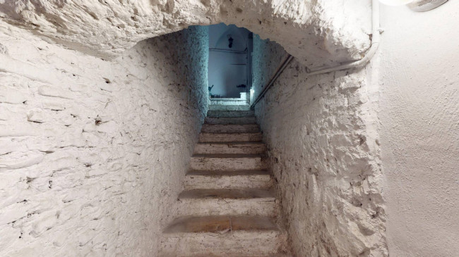 Cantina in vendita