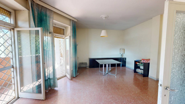 Pentalocale in vendita