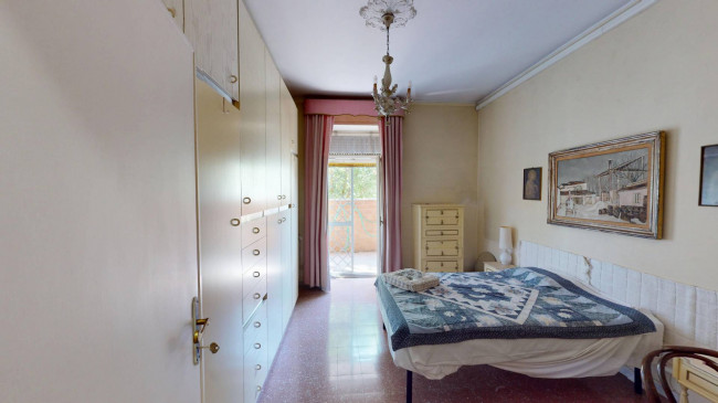 Pentalocale in vendita