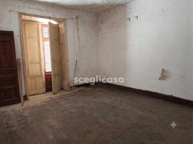Stabile/Palazzo in vendita