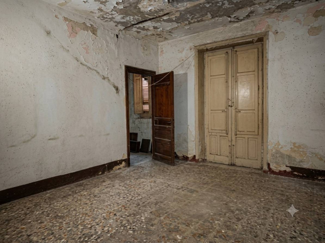 Stabile/Palazzo in vendita
