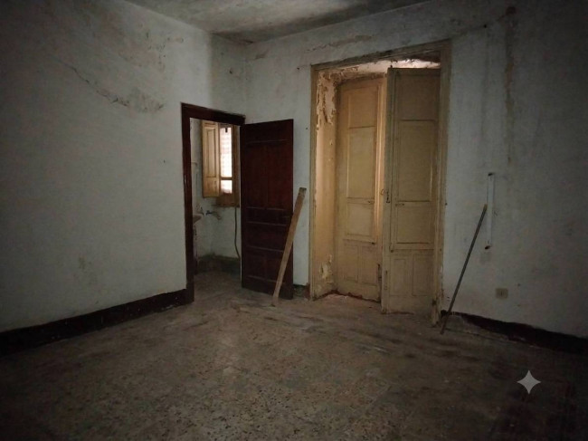 Stabile/Palazzo in vendita