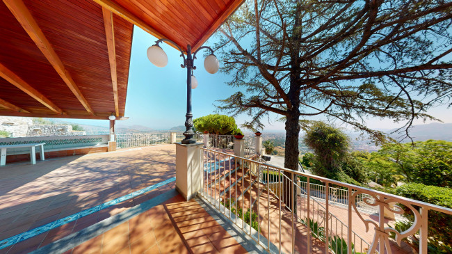 Villa in vendita