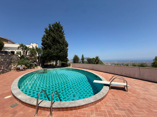 Villa in vendita