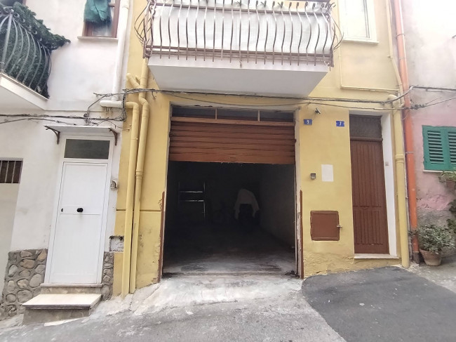 Box o garage in vendita