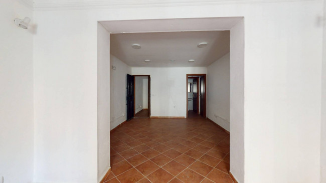 Locale commerciale in vendita
