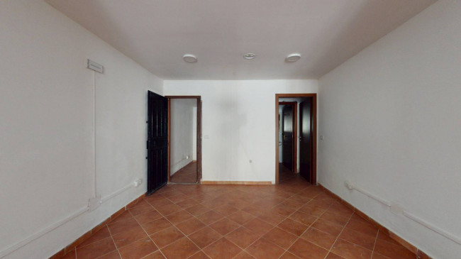 Locale commerciale in vendita