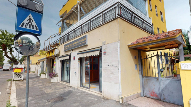 Locale commerciale in affitto