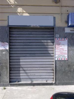 Locale commerciale in affitto