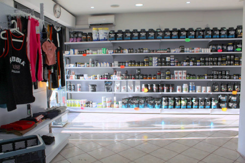 Locale commerciale in affitto