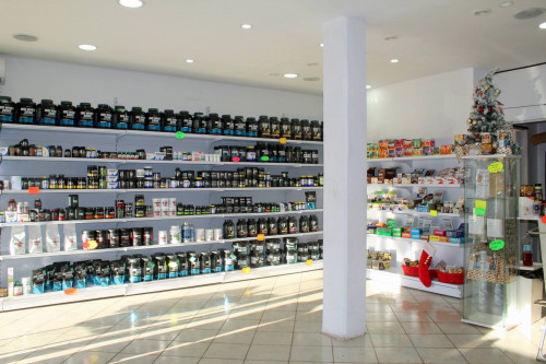 Locale commerciale in affitto