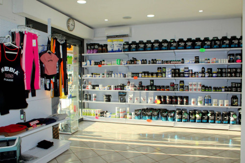 Locale commerciale in affitto