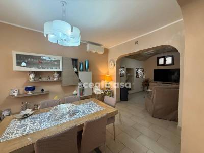 Stabile/Palazzo in vendita