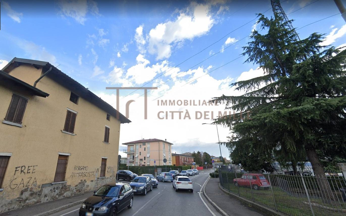 Capannone Commerciale BERGAMO vendita  Ospedale nuovo  Immobiliare Citt? dei Mille