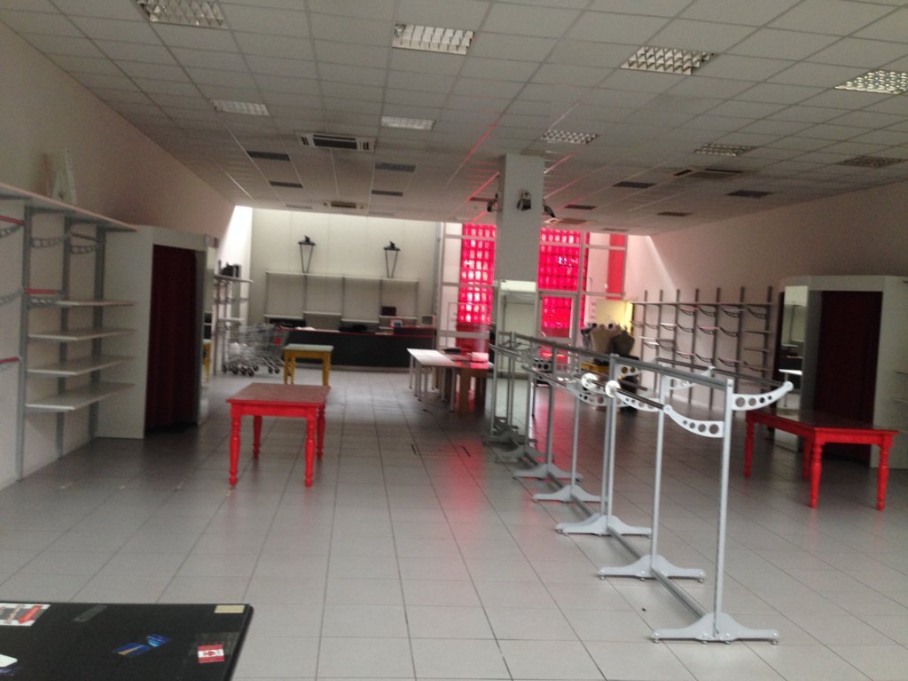 Negozio - Loc.Com. FERRARA affitto  Fuori Mura - Zona Nord-Ovest  PROGETTO CASA FERRARA