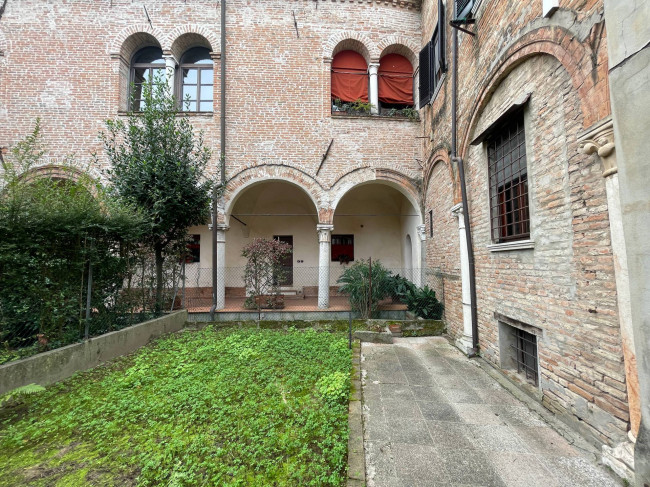 Casa indipendente in affitto a Ferrara (FE)