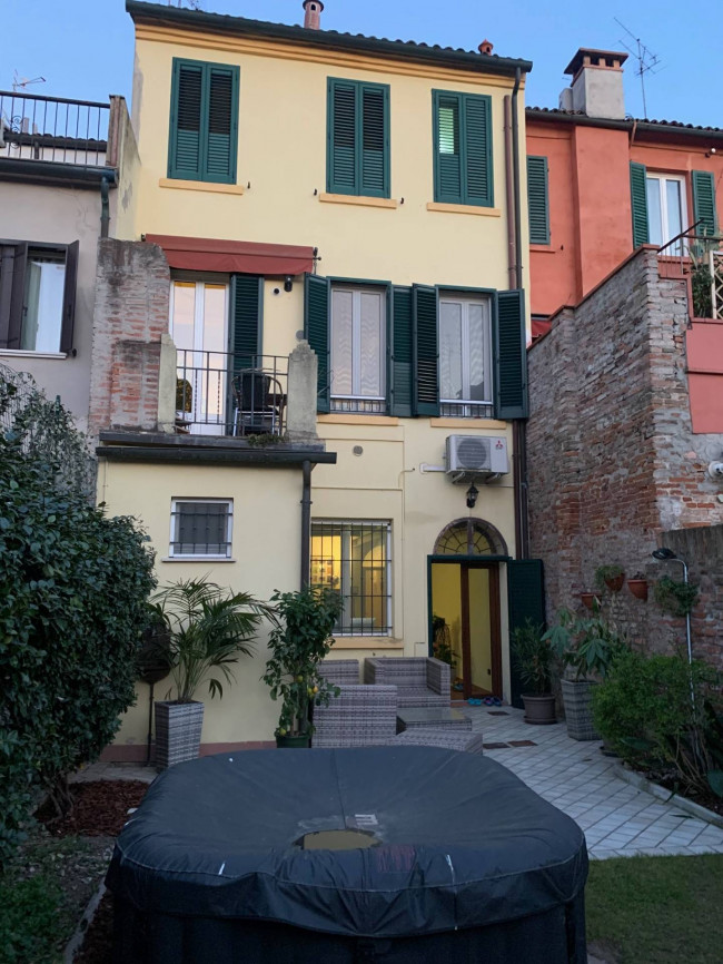 Casa indipendente in vendita a Ferrara (FE)