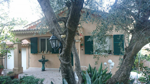 Villa in Vendita a Roquebrune-Cap-Martin
