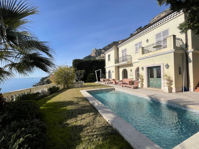 Villa for Sale in Roquebrune-Cap-Martin