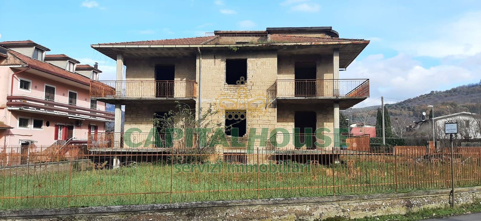 Villa in Vendita in Via Casa Forte 17 a Montoro - 330mq 