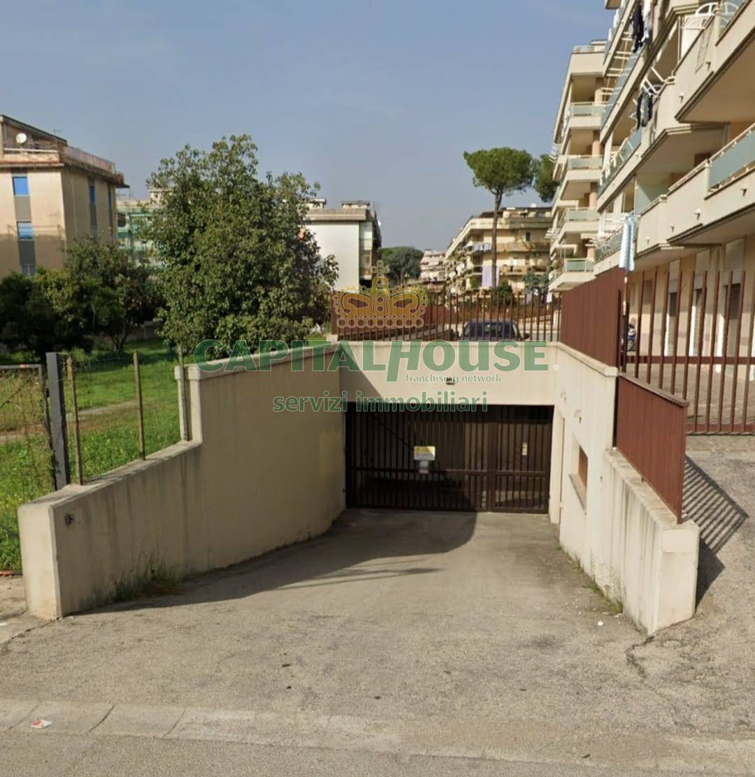 Garage/Box/Posto auto in affitto a San Nicola La Strada (CE)