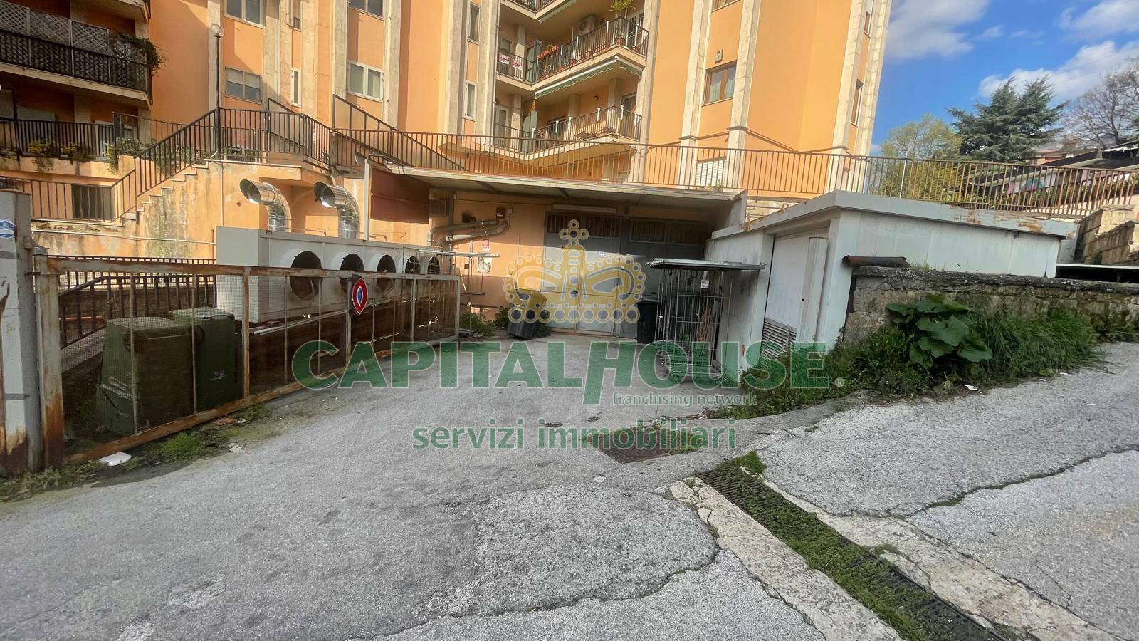 Fondo commerciale in vendita a Mercogliano (AV)