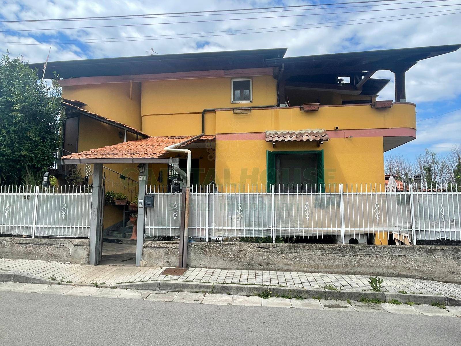 Villa in vendita a Pomigliano D'arco (NA)