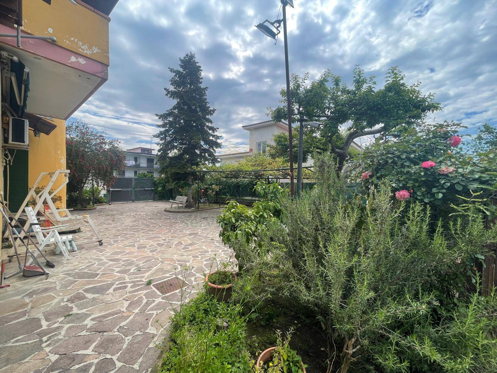 Villa in vendita a Pomigliano D'arco (NA)