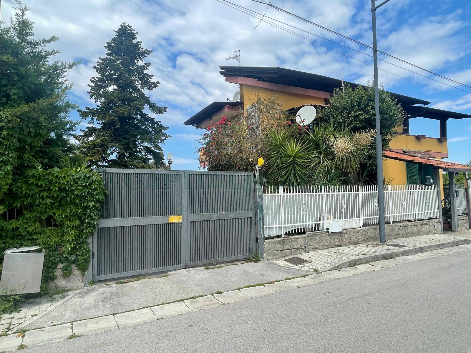 Villa in vendita a Pomigliano D'arco (NA)
