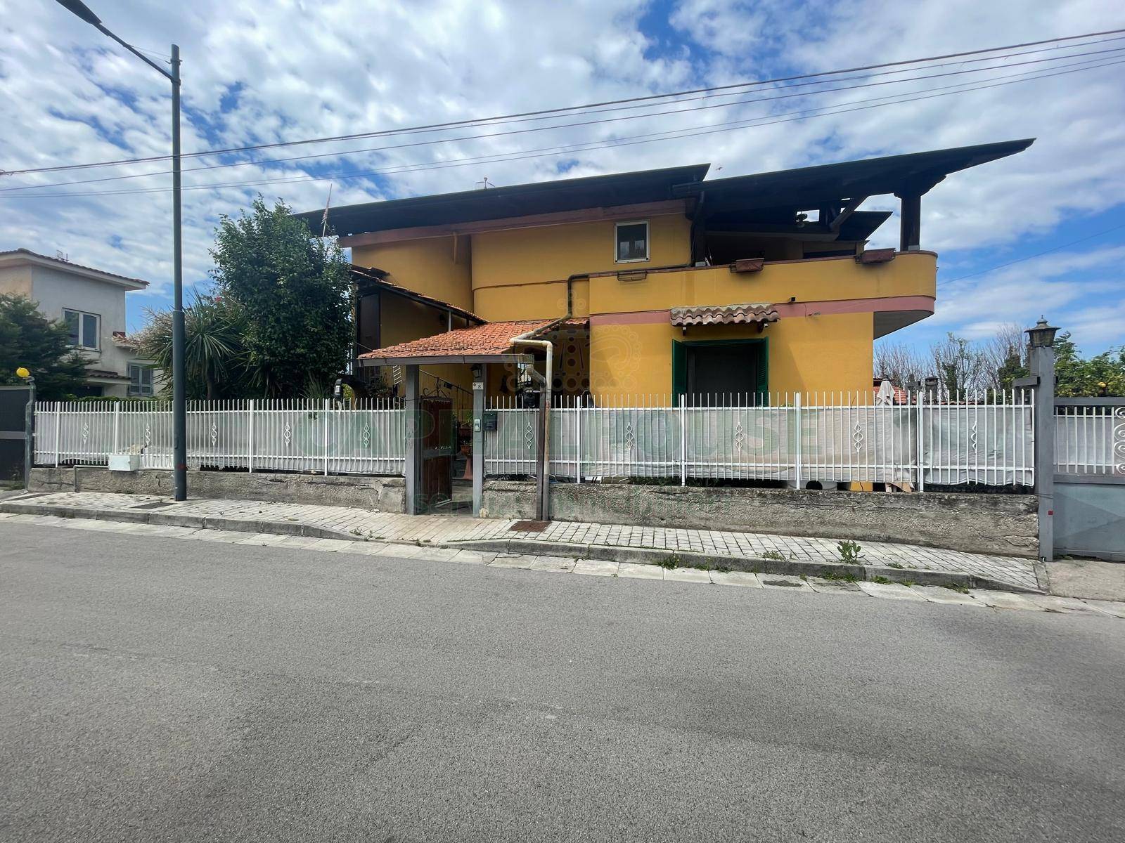 Villa in vendita a Pomigliano D'arco (NA)