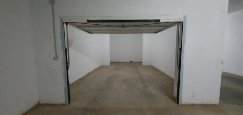 Garage/Box/Posto auto in vendita a Caserta (CE)