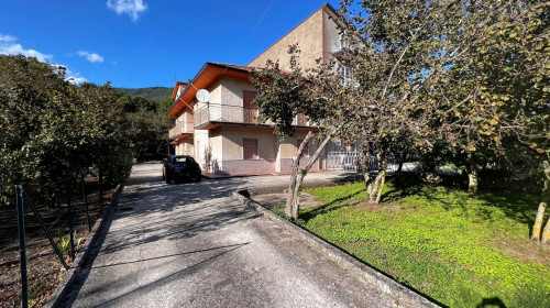 Casa semi-indipendente in vendita a Forino (AV)