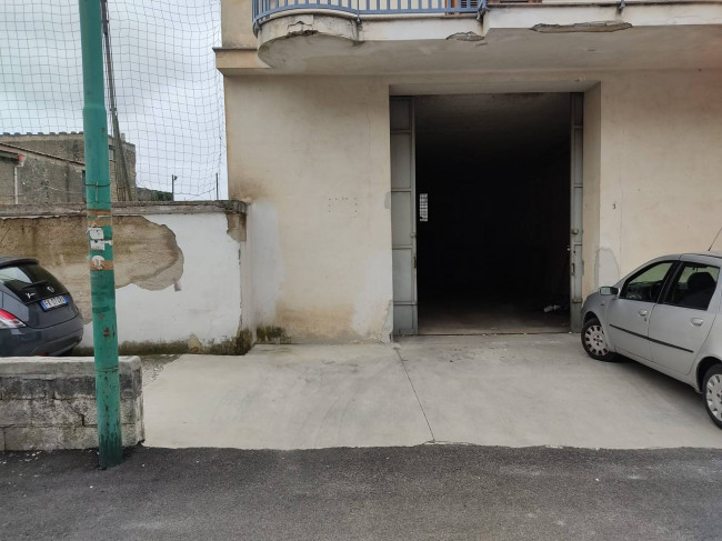 Garage/Box/Posto auto in vendita a Sirignano (AV)