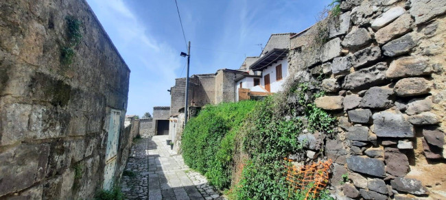 Terreno edificabile in vendita a Casertavecchia, Caserta (CE)