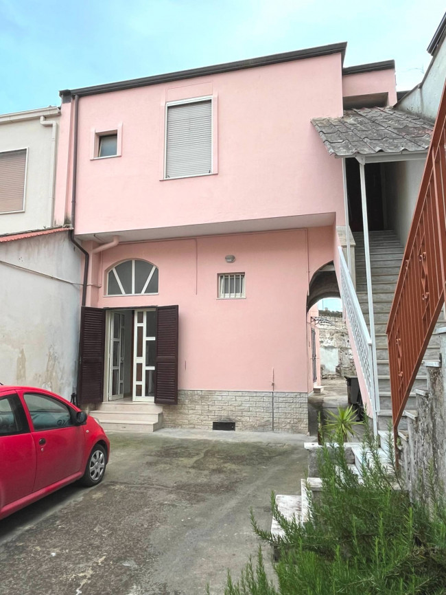 Casa semi-indipendente in vendita a Santa Maria Capua Vetere (CE)