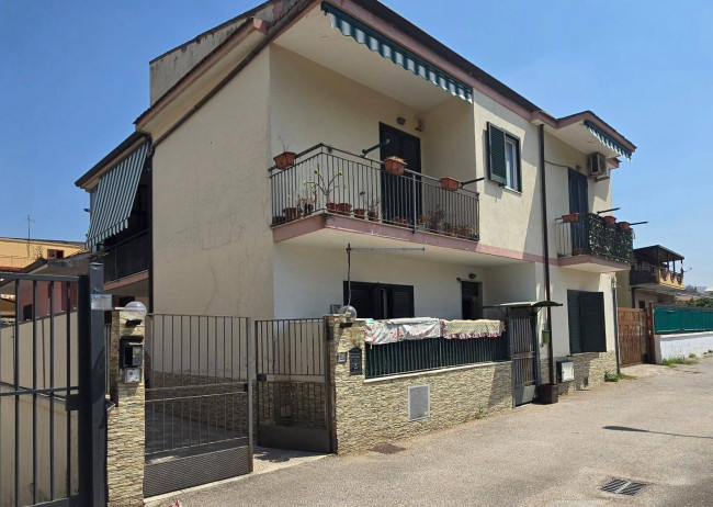 Casa semi-indipendente in vendita a San Nicola La Strada (CE)