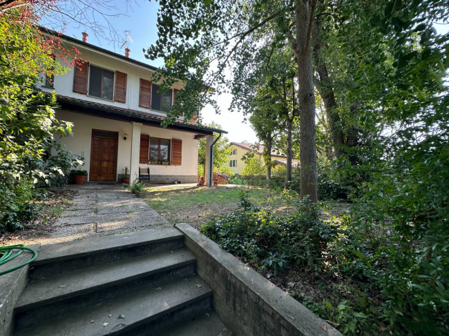 Villa bifamiliare