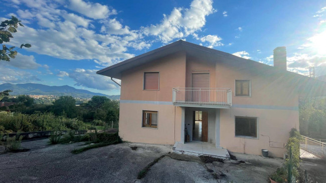 Villa in vendita a Capriglia Irpina (AV)