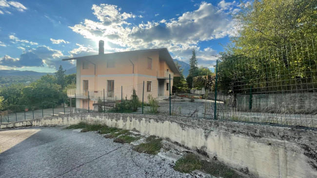 Villa in vendita a Capriglia Irpina (AV)