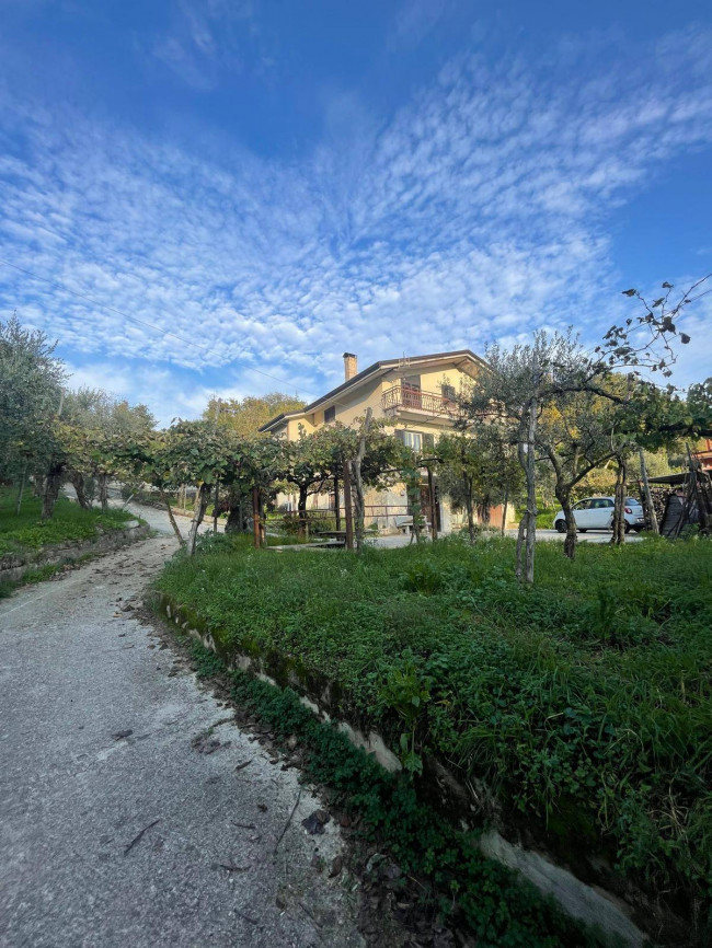 Villa in vendita a Capriglia Irpina (AV)