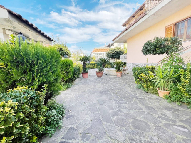 Villa in vendita a Pomigliano D'arco (NA)